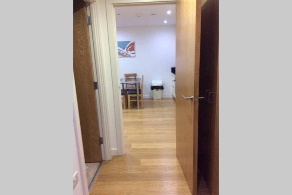 Max'Em Lexington Luxury Apartment Slough Zewnętrze zdjęcie