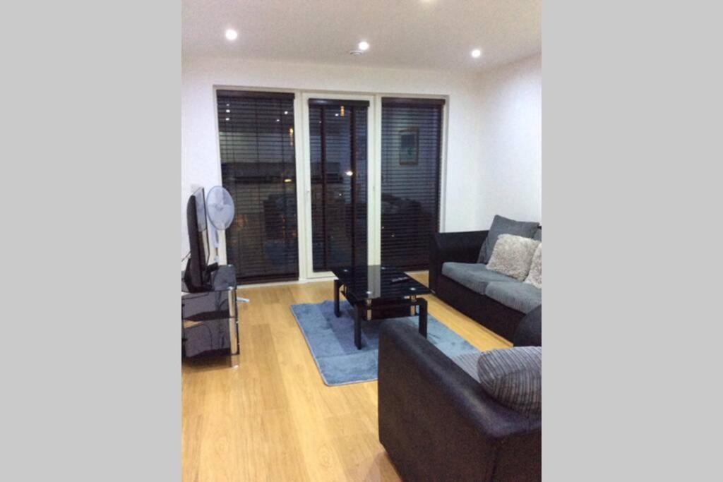 Max'Em Lexington Luxury Apartment Slough Zewnętrze zdjęcie