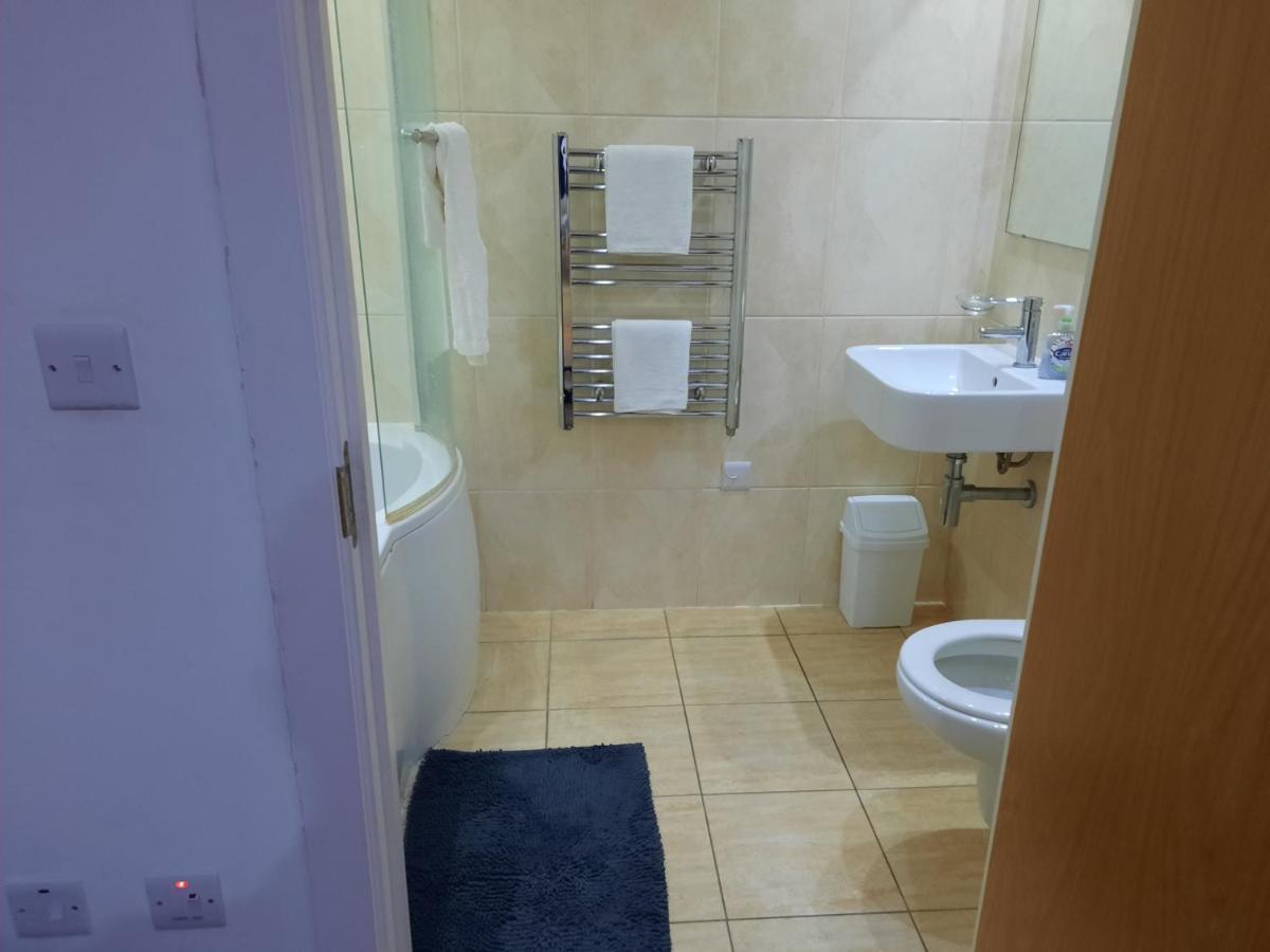 Max'Em Lexington Luxury Apartment Slough Zewnętrze zdjęcie
