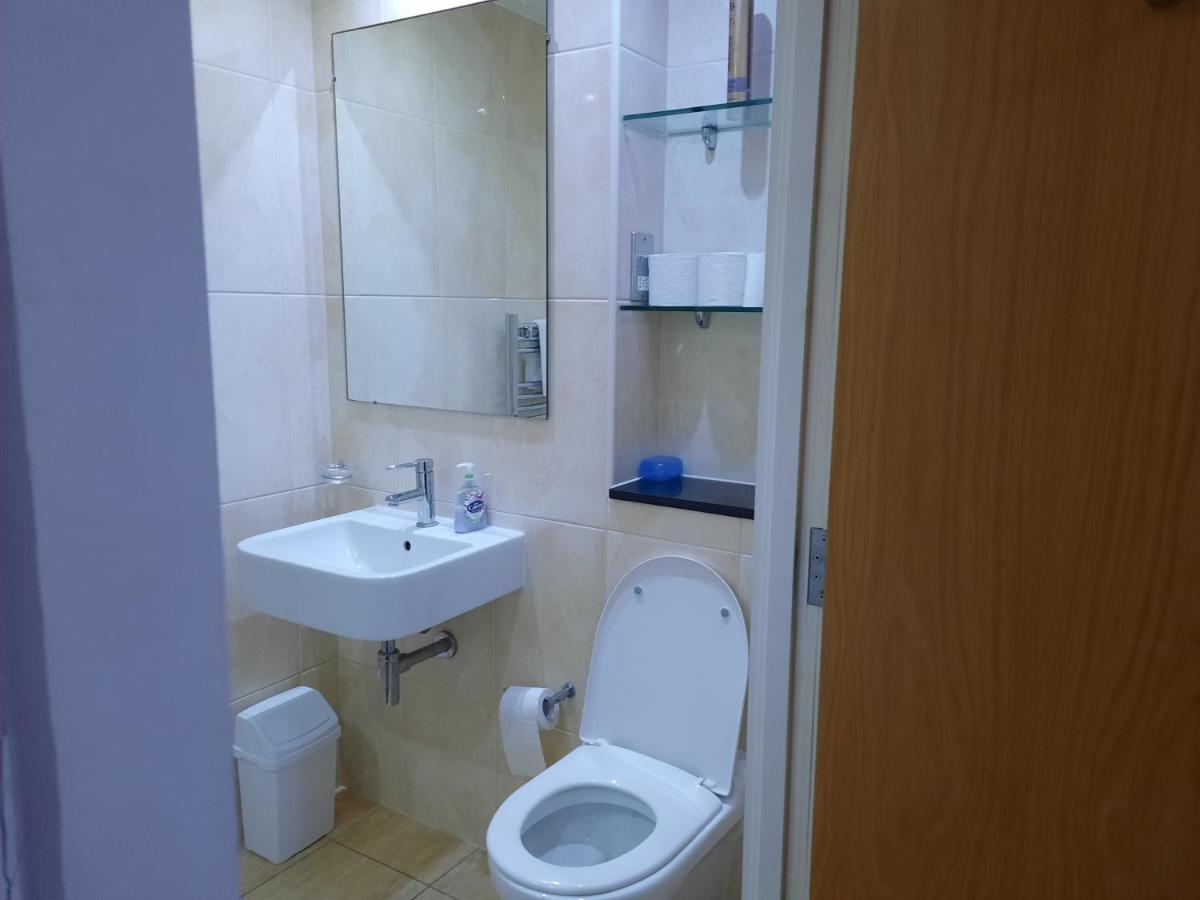 Max'Em Lexington Luxury Apartment Slough Zewnętrze zdjęcie